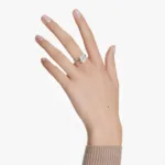 swarovski-yuzuk-stilla-ring-bag-white-rhs-52-5697983-41421.jpeg